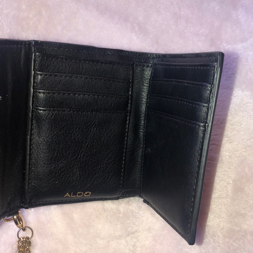 Wallet - Picture 2 of 5